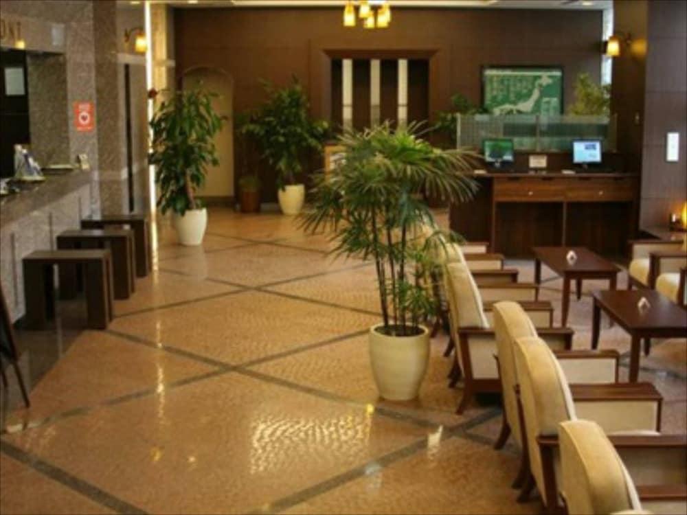 Hotel Route-Inn Tomakomai Ekimae Extérieur photo